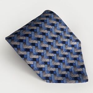 Croft‎ Barrow Silk Tie Blue and Gray Geometric Men Necktie 58 x 3.75